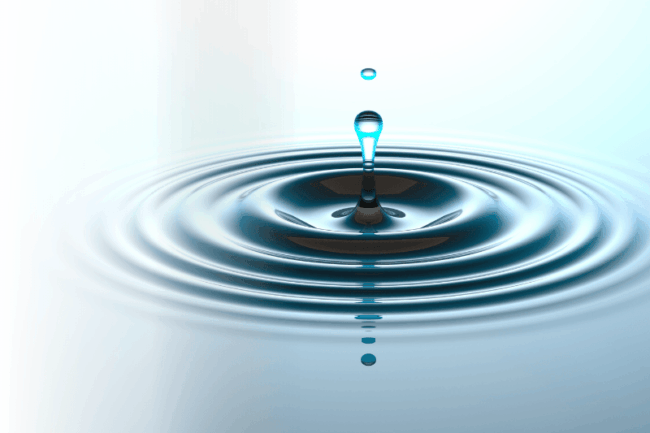 Tropfen zieht Kreise